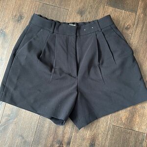 NWOT Abercrombie Tapered Shorts